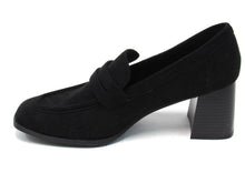 Journee Collection Malleah Block Heel Loafer (Women's) - Black - Sz 10 M