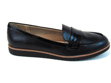 LifeStride Zee Slip-On Wedge Loafer (Women's) - Black - Sz 6.5 M