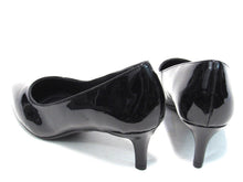Kenneth Cole Bexx Plain Faux Patent Pump (Women's) - Black - Sz 8 M