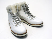 White Mountain Cozy Ankle Hiking Boot (Women's) - White - Sz 8.5 M