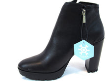 Kenneth Cole Justin Lug Sole Chelsea Ankle Boot (Women's) - Black - Sz 11 M