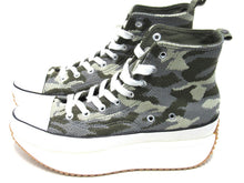 Madden Girl Winnona Flatform Sneaker (Women's) - Green Camo - Sz 7.5 M