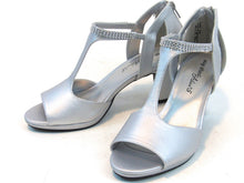 Easy Street Flash T-Strap Dress Sandal (Women's) - Silver Satin - Sz 9 M