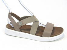 Giani Bernini Flixii Faux Leather Flat Sandal (Women's) - Sand - Sz 9.5 M